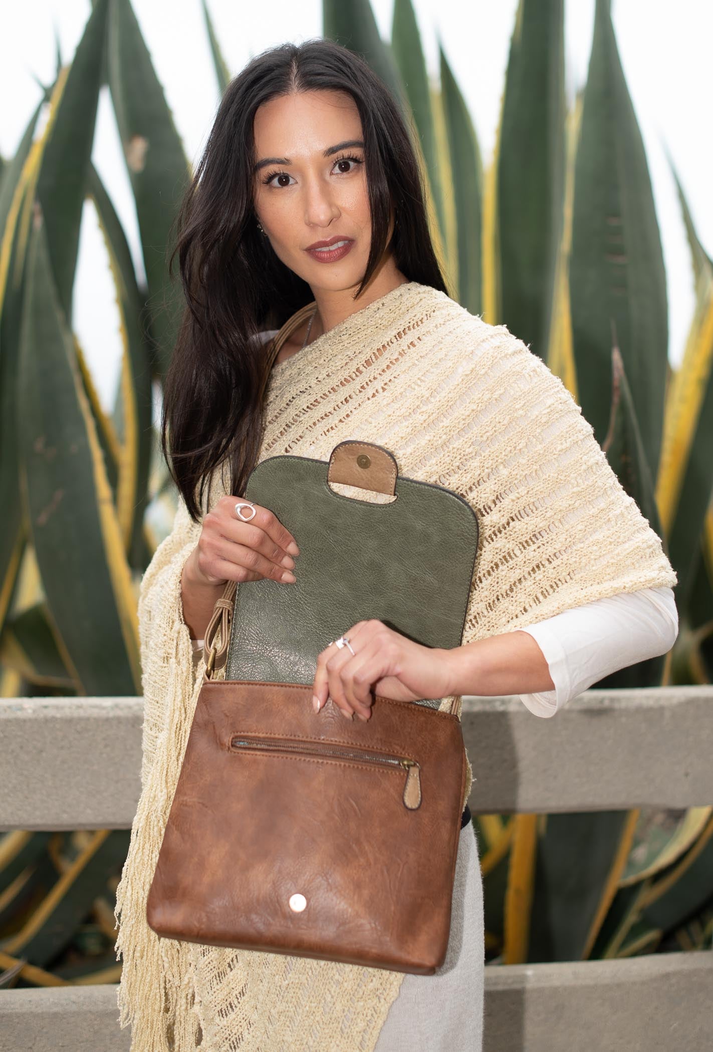 Amy Olive | Crossbody Bag