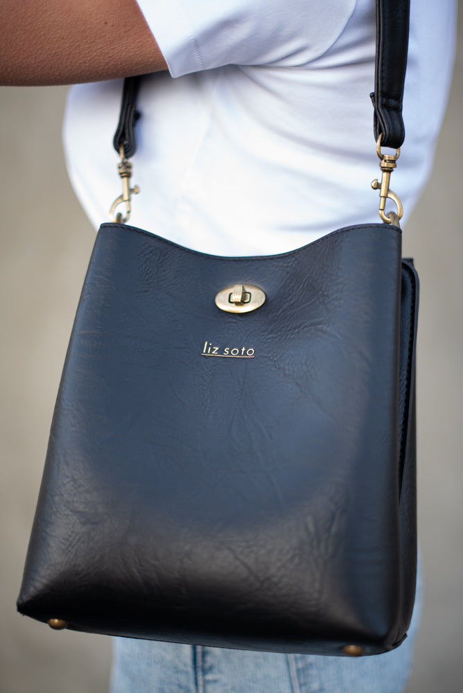 Lola Black | Bucket Bag